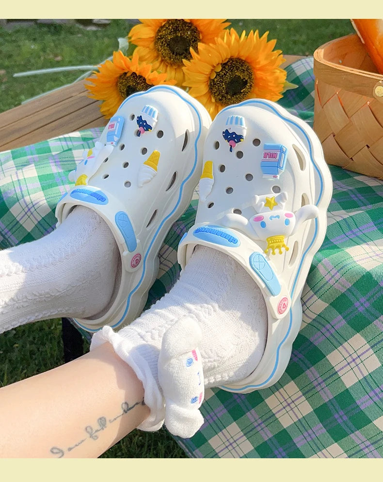 2023 Cute Hello Kitty Kuromi Clogs Summer Kawaii Fashion Sandals Y2K Flat Shoes Anime Sanrio Slipper Girls Birthday Gift